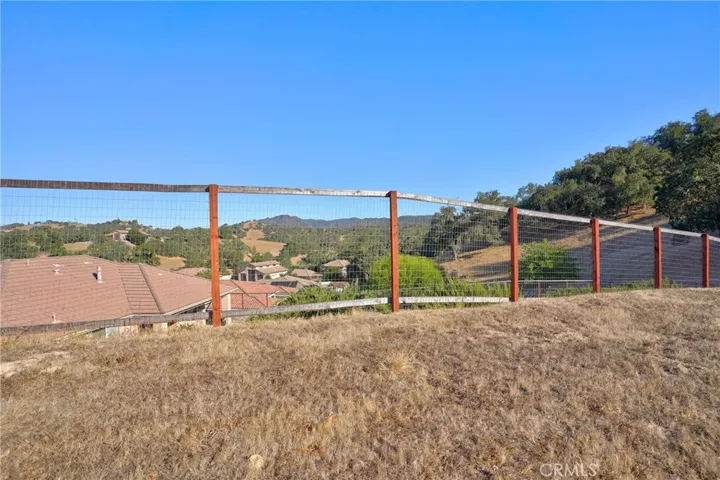 2670 Edgewood Court, Paso Robles, California 93446