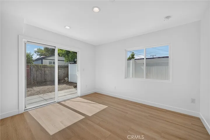 2937 10th, Los Angeles, California 90018