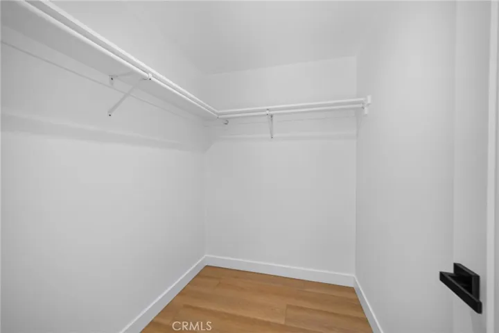 2937 10th, Los Angeles, California 90018