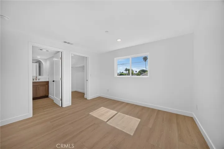 2937 10th, Los Angeles, California 90018