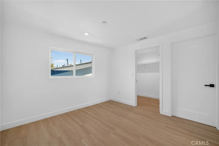2937 10th, Los Angeles, California 90018