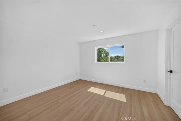2937 10th, Los Angeles, California 90018
