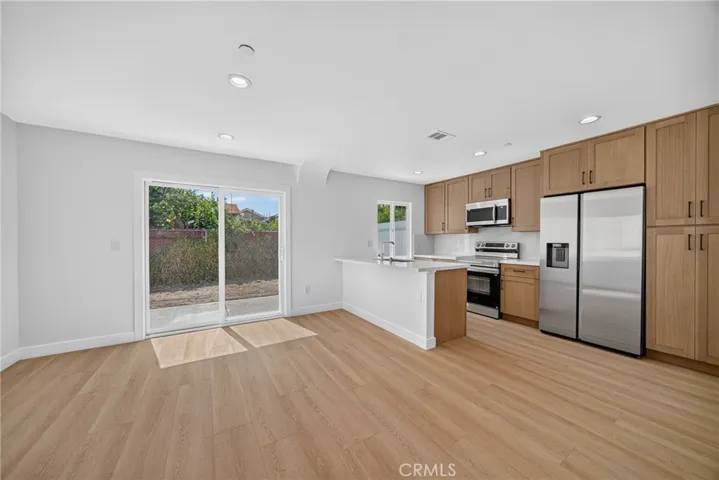 2937 10th, Los Angeles, California 90018