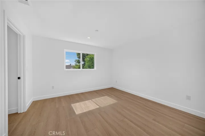 2937 10th, Los Angeles, California 90018