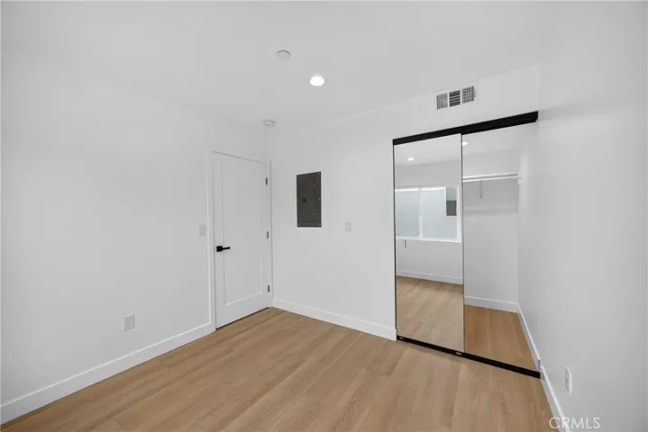 2937 10th, Los Angeles, California 90018