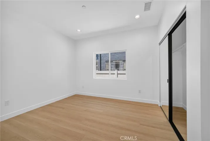 2937 10th, Los Angeles, California 90018