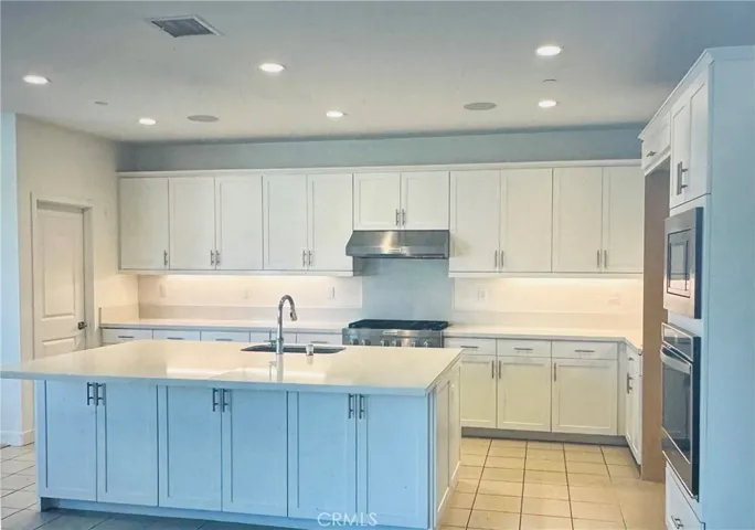 14472 Windfall, Huntington Beach, California 92647