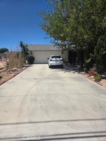 7648 Jenkins, Hesperia, California 92345