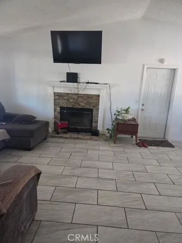 7648 Jenkins, Hesperia, California 92345