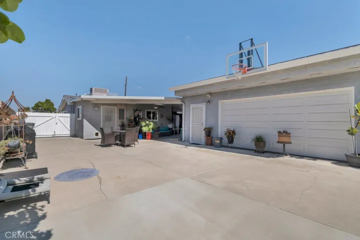 17011 S Catalina, Gardena, California 90247