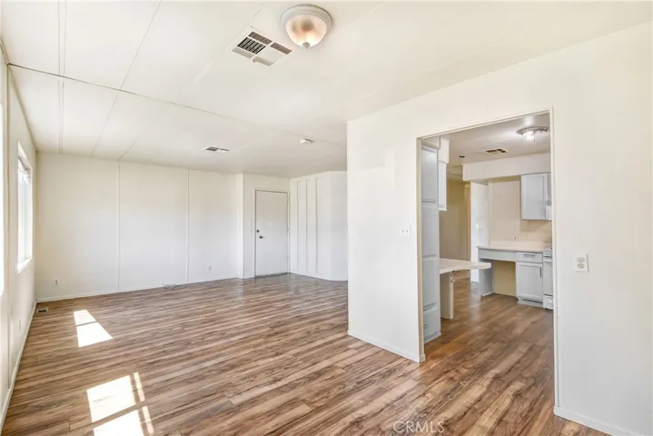 588 N Gilbert, Hemet, California 92543
