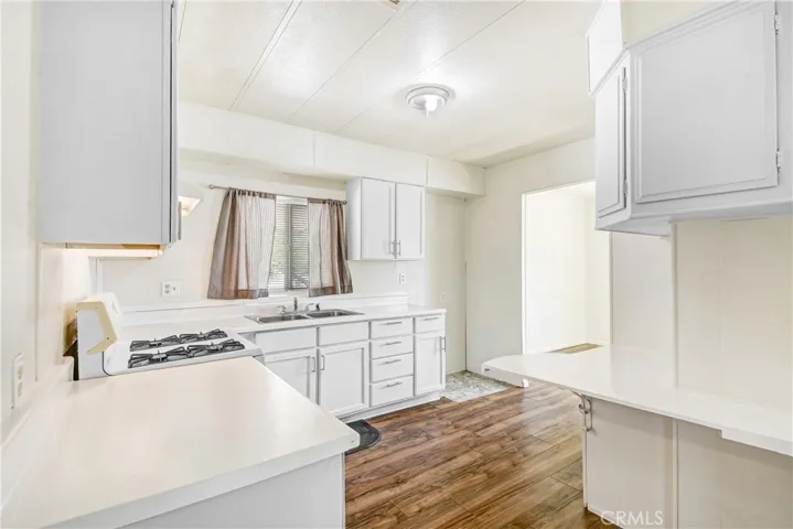 588 N Gilbert, Hemet, California 92543