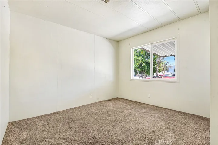 588 N Gilbert, Hemet, California 92543