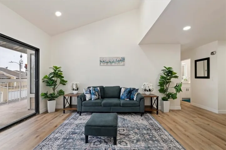 1015 Kent, San Dimas, California 91773 — photo 4