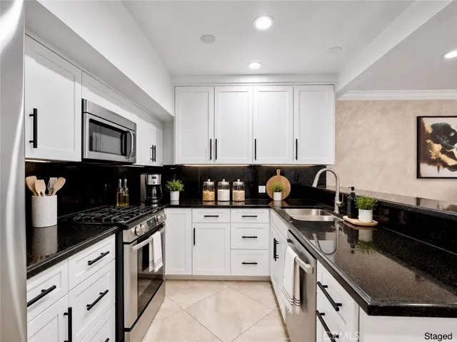 7924 Woodman Avenue 78, Panorama City, California 91402