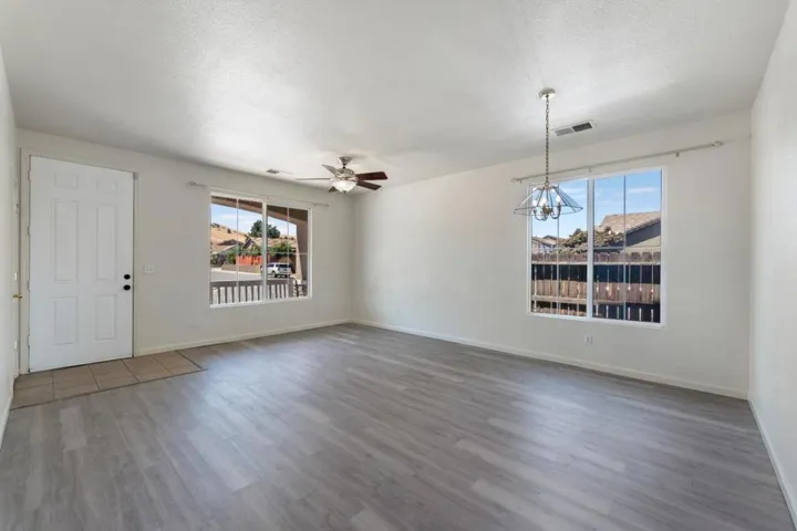 3 Mill Springs Court, Pittsburg, California 94565