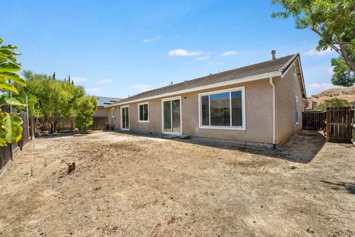 3 Mill Springs Court, Pittsburg, California 94565