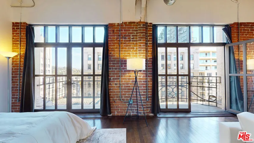 1645 N Vine Street 905, Los Angeles, California 90028