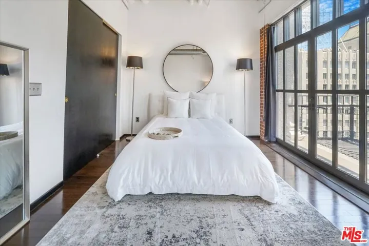 1645 N Vine Street 905, Los Angeles, California 90028