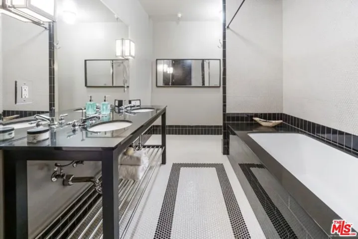 1645 N Vine Street 905, Los Angeles, California 90028