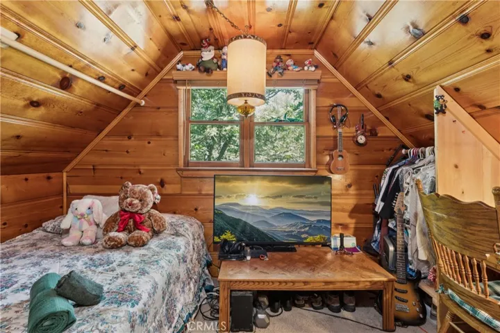 26543 Lakeview, Rimforest, California 92378