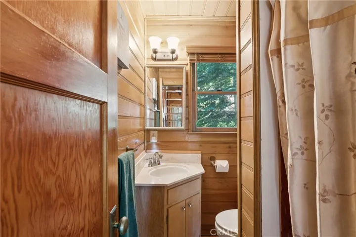 26543 Lakeview, Rimforest, California 92378