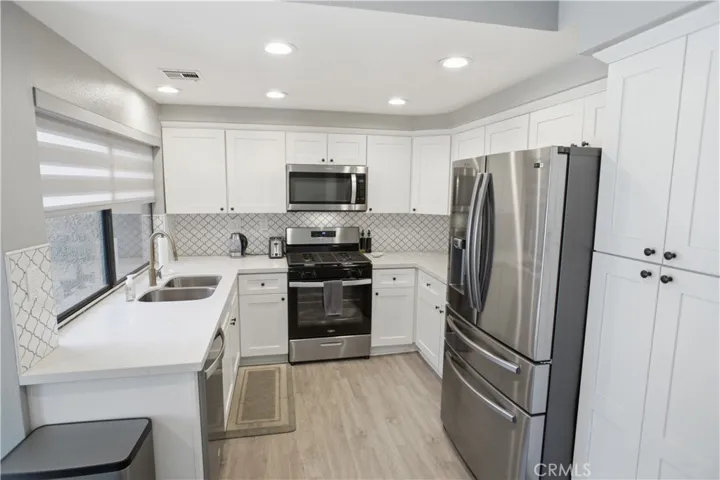 24 Rock Cliff Place, Pomona, California 91766