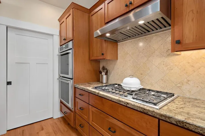 512 Lockewood Lane, Scotts Valley, California 95066