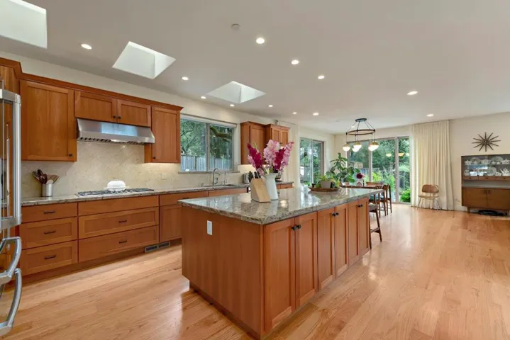 512 Lockewood Lane, Scotts Valley, California 95066