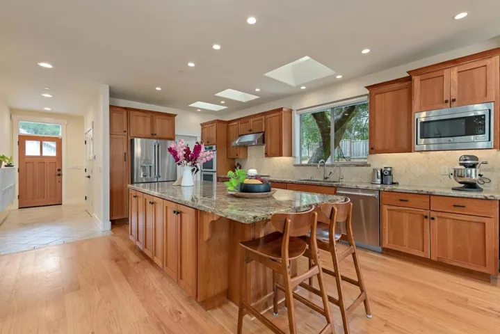 512 Lockewood Lane, Scotts Valley, California 95066