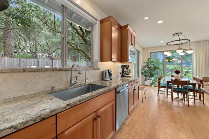 512 Lockewood Lane, Scotts Valley, California 95066
