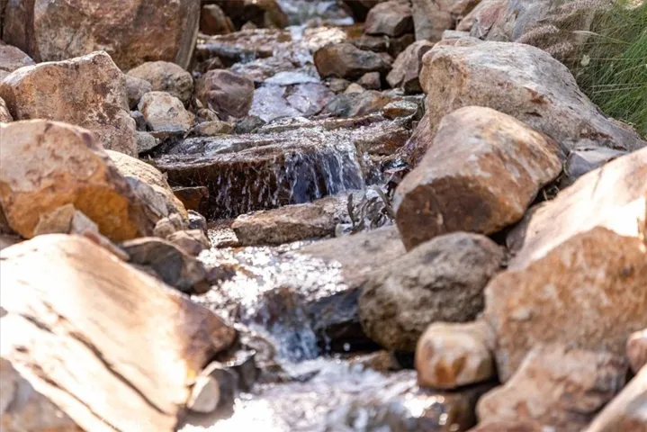 Smart control water feature