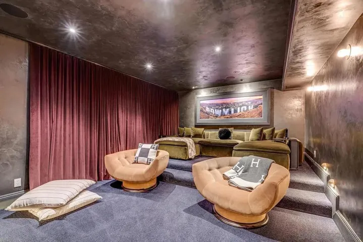 5342 Chelsea, La Jolla, California 92037