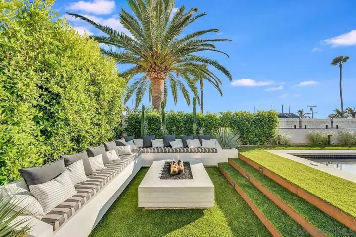 5342 Chelsea, La Jolla, California 92037