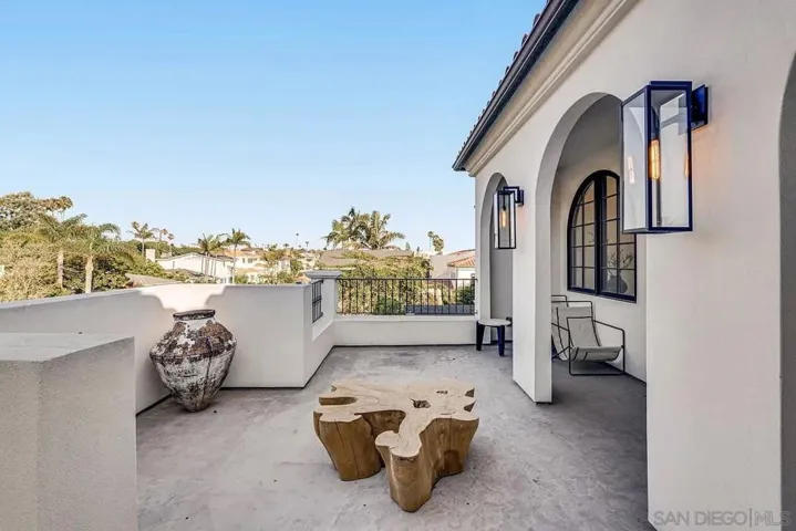 5342 Chelsea, La Jolla, California 92037