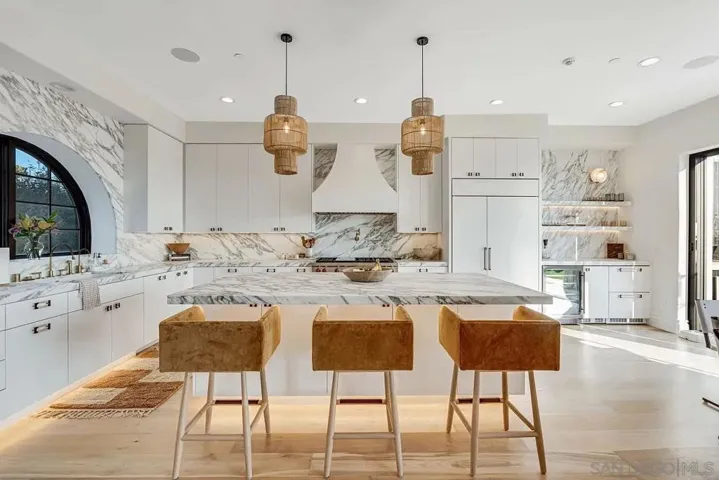 5342 Chelsea, La Jolla, California 92037