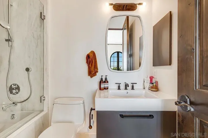 5342 Chelsea, La Jolla, California 92037