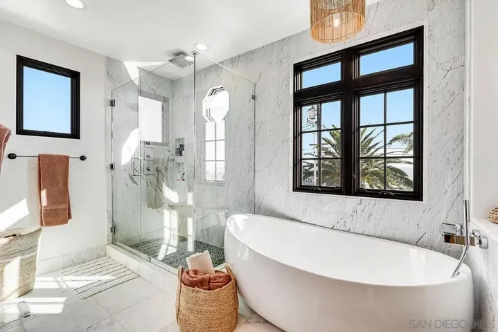 5342 Chelsea, La Jolla, California 92037