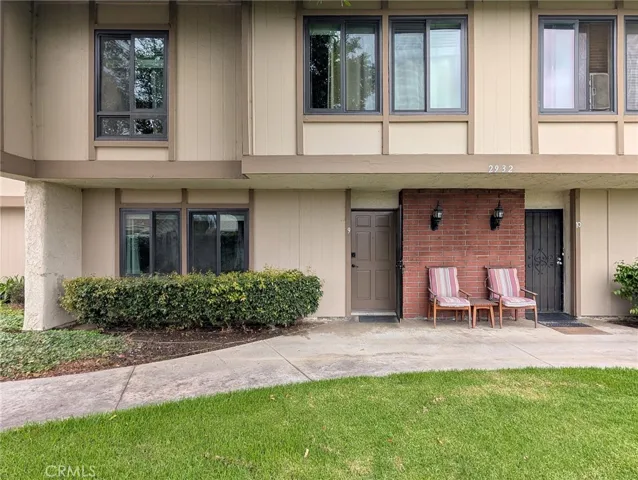 2932 N Cottonwood Street 9, Orange, California 92865