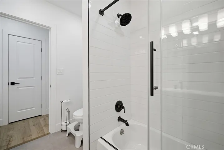 384 Colorado, Arcadia, California 91007