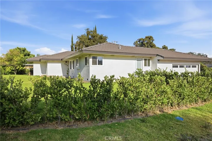 384 Colorado, Arcadia, California 91007