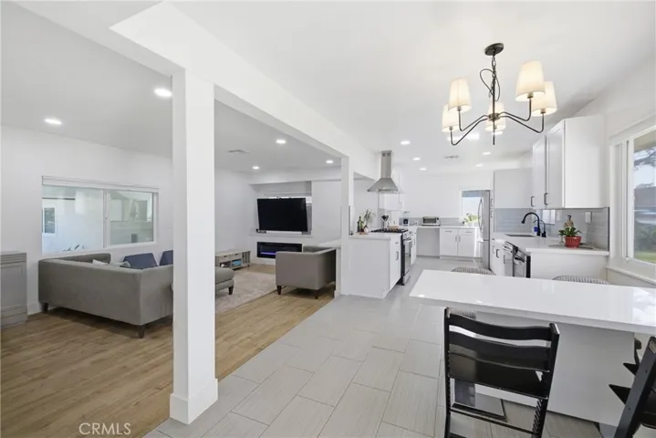384 Colorado, Arcadia, California 91007