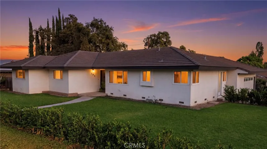 384 Colorado, Arcadia, California 91007