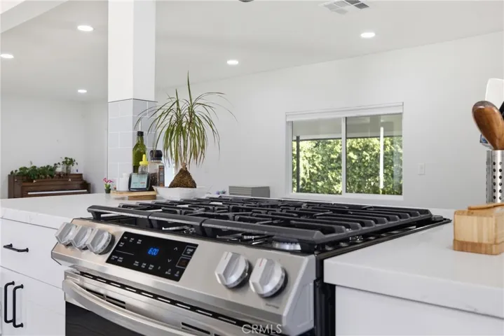 384 Colorado, Arcadia, California 91007