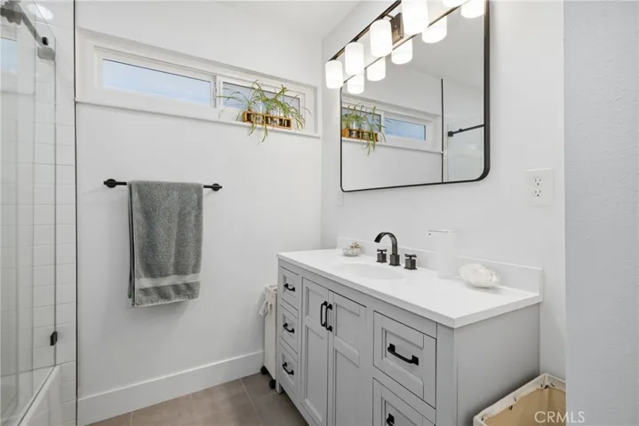384 Colorado, Arcadia, California 91007