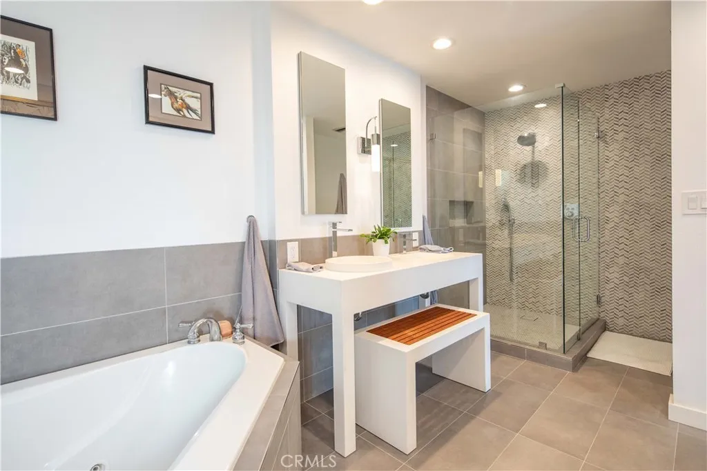 Main bathroom