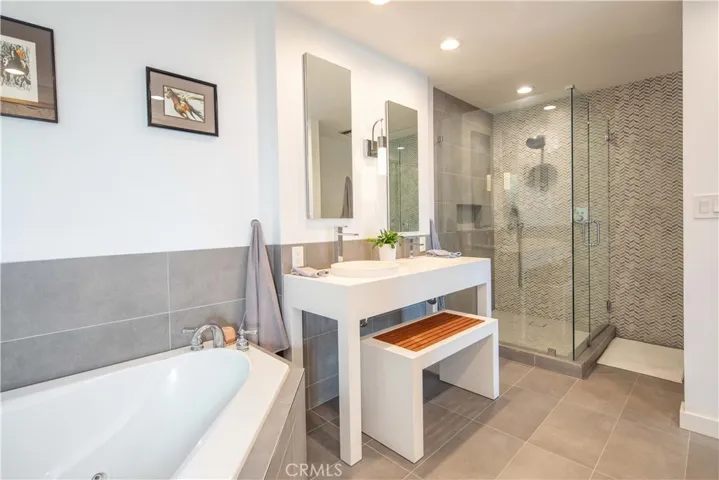 Main bathroom