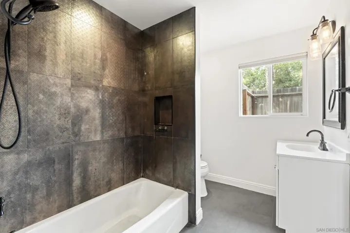 489 La Costa Ave, Encinitas, California 92024