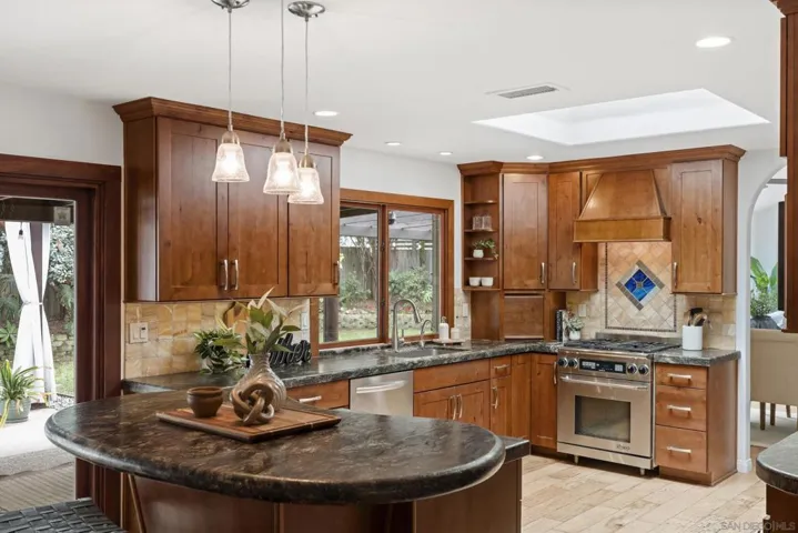 489 La Costa Ave, Encinitas, California 92024