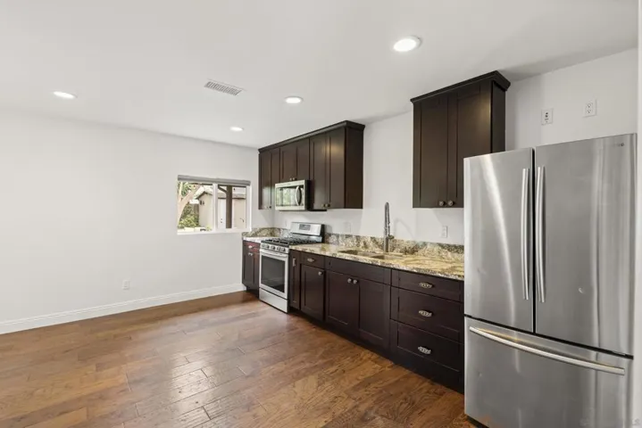 489 La Costa Ave, Encinitas, California 92024